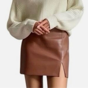 Aritzia Wilfred Tan Brown Faux Leather Vegan Mini Skirt Size 4